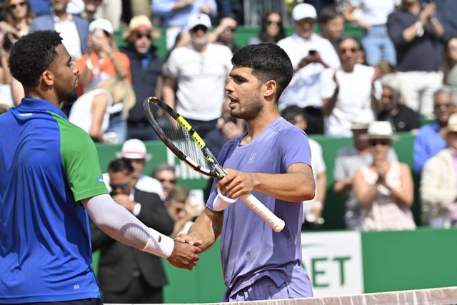 Carlos Alcaraz sobrevive a Fils e está nas meias-finais em Monte Carlo