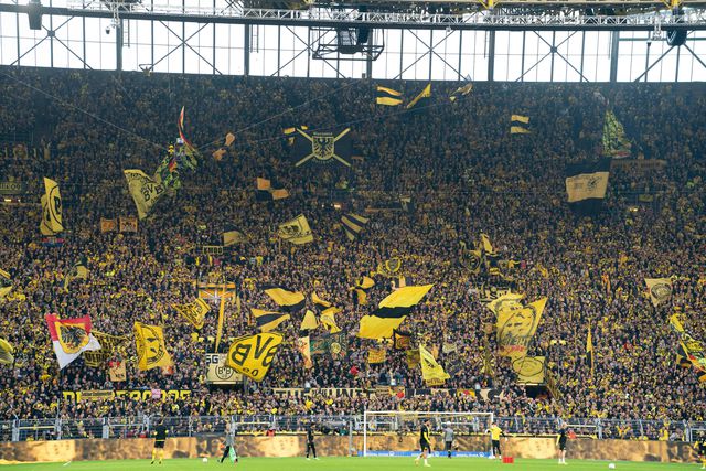 Nas principais ligas europeias — como a alemã — o futebol é encarado como um negócio a pensar no público consumidor