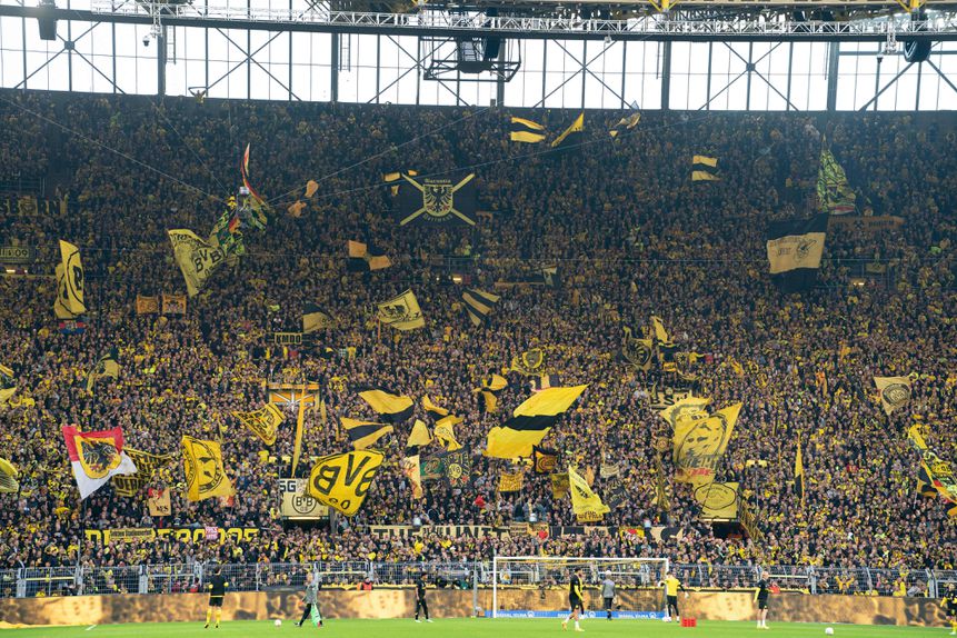 Nas principais ligas europeias — como a alemã — o futebol é encarado como um negócio a pensar no público consumidor