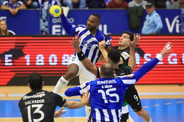 EM DIRETO: siga o FC Porto-Sporting fundamental nas contas do título