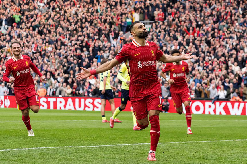 Mohamed Salah é o melhor marcador e assistente da Premier League, esta época