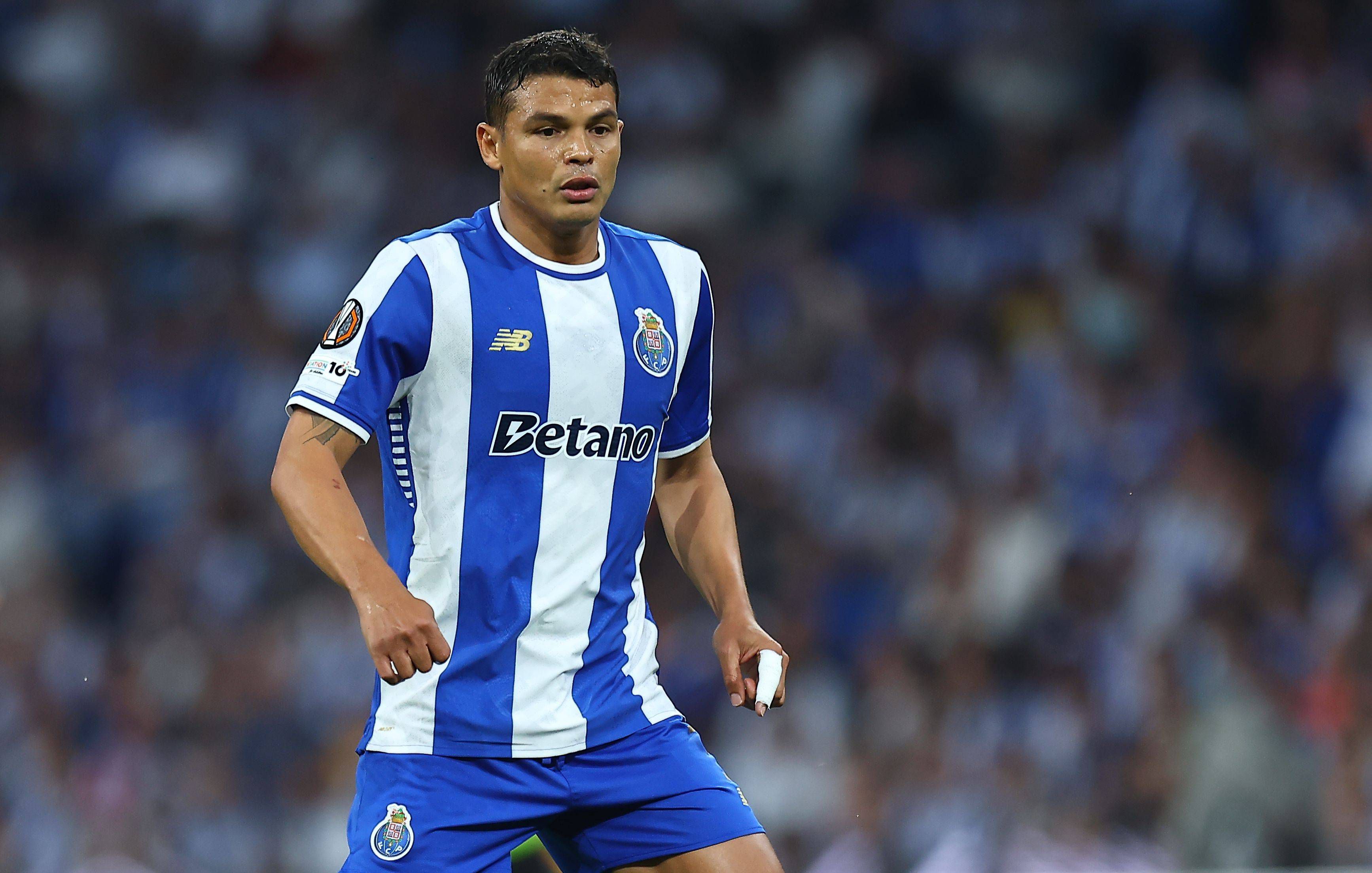 Thiago Silva reforçou o FC Porto em janeiro