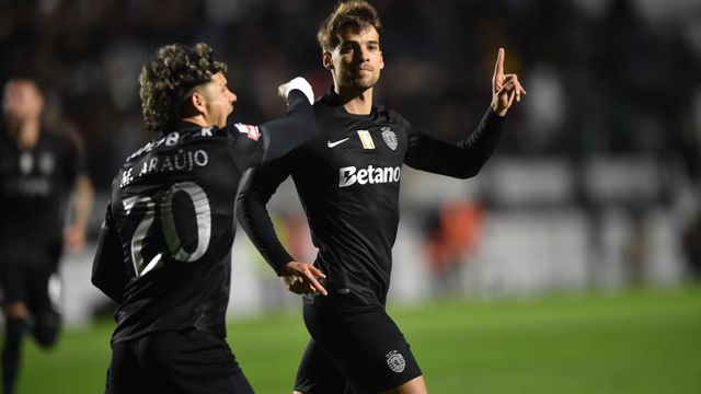 Daniel Bragança festeja o golo da vitóroa leonina - Foto: MIGUEL NUNES
