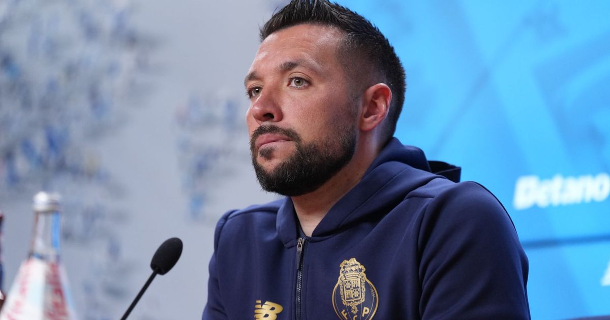 Farioli admitiu que ficou «chateado» com Pietuszewski, mas elogiou o jovem polaco