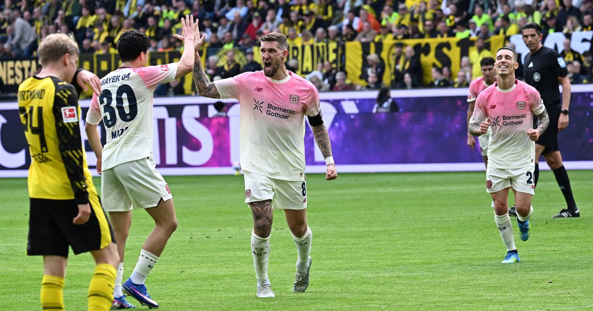 Bundesliga: Dortmund perde com Leverkusen e estende a passadeira ao Bayern