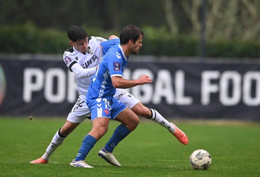 Duelo entre Belenenses e Vitória de Guimarães B terminou empatado - Foto: FPF