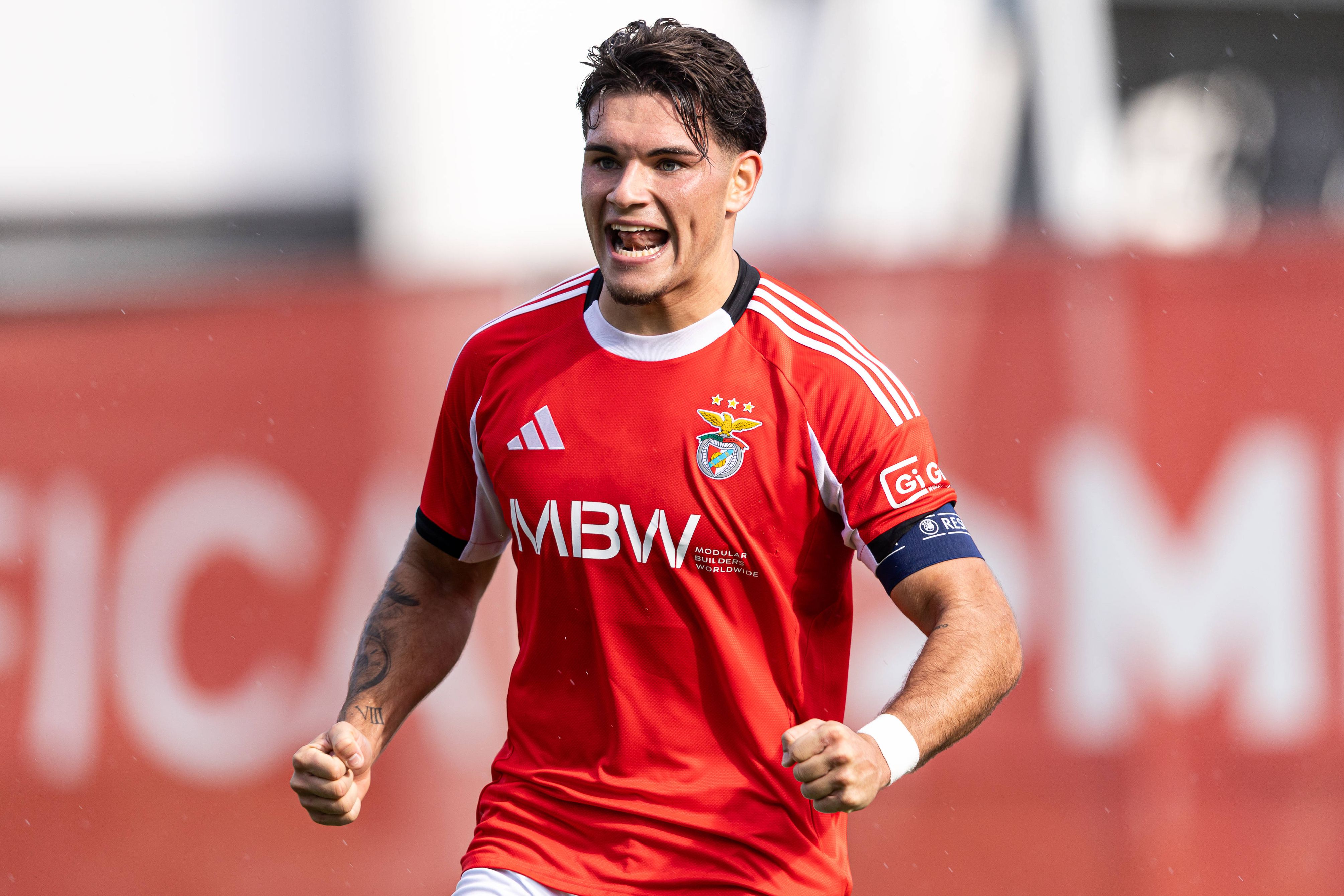 Gonçalo Oliveira tem sido utilizado da equipa B e nos sub-19 na Youth League — Foto: IMAGO