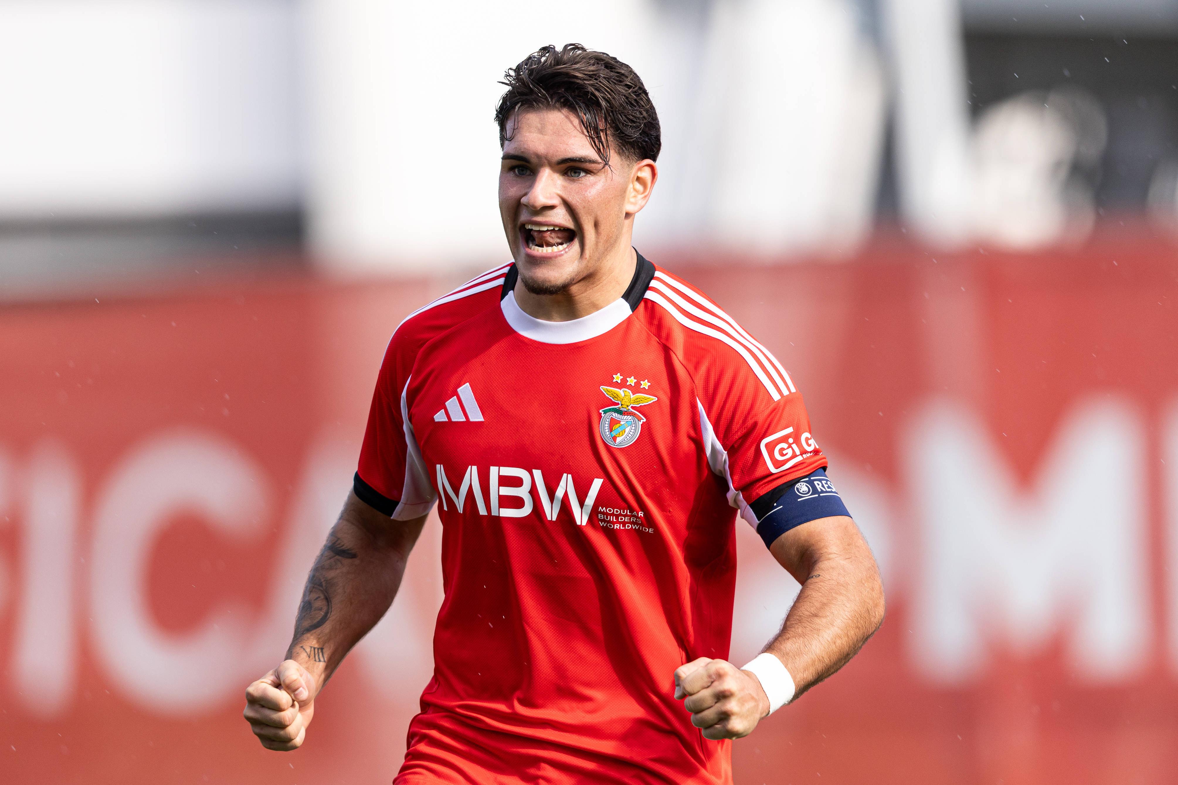 Gonçalo Oliveira tem sido utilizado da equipa B e nos sub-19 na Youth League — Foto: IMAGO