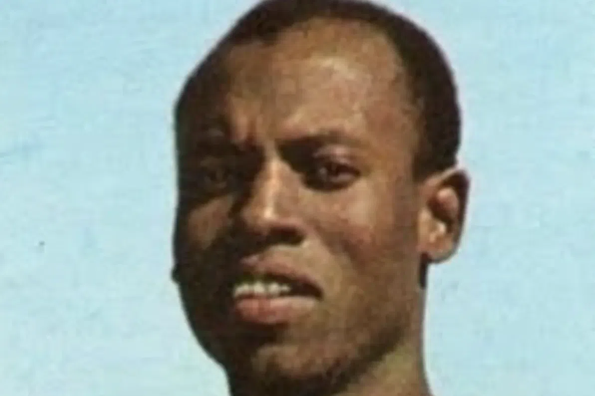 Naftal jogou nos dragões na época de 60