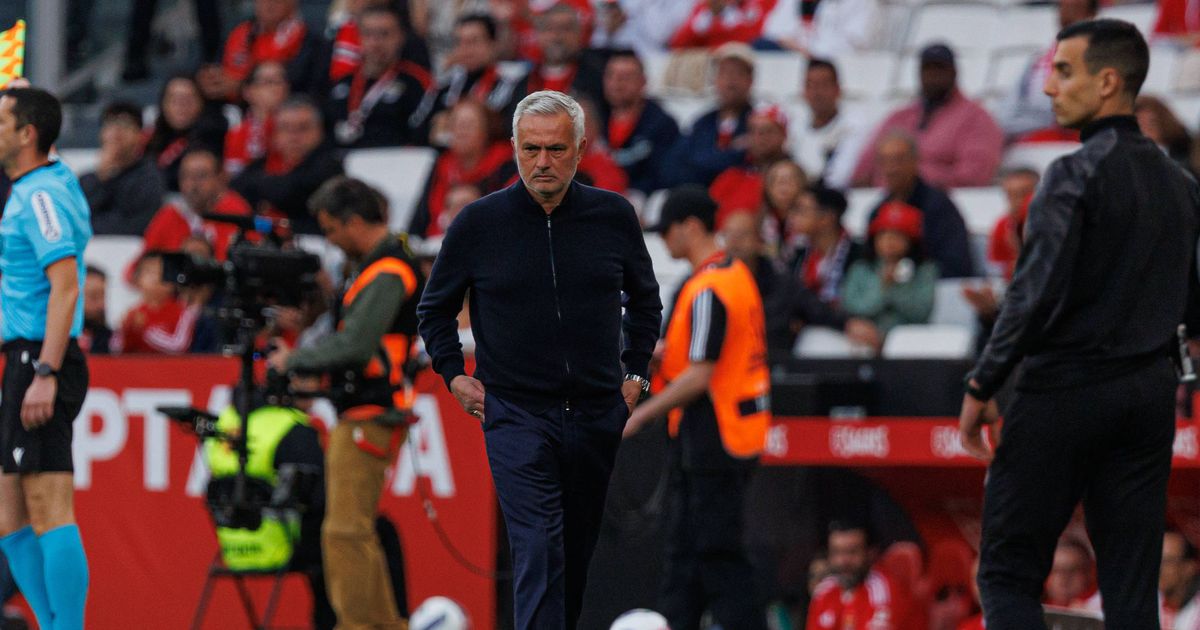 Os cinco treinadores que Mourinho disse que não mexiam no plantel