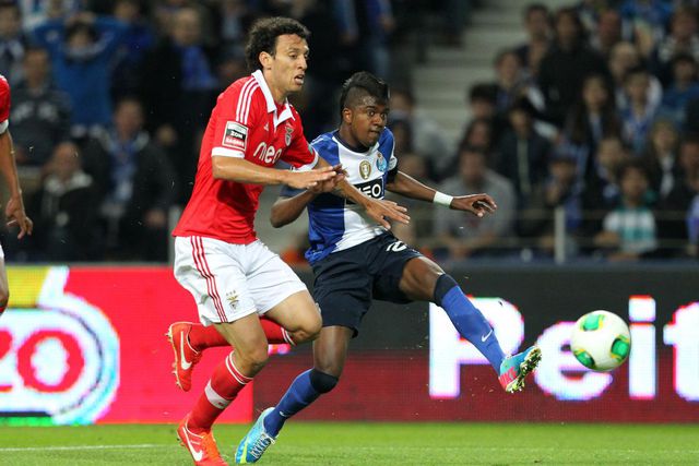 Desde o golo de Kelvin que não se via um FC Porto-Benfica assim