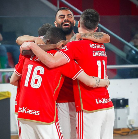Benfica arranca play-off de campeão com vitória em Ponte de Sôr