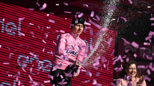 Pogacar e a terceira vitória no Giro: «Não esperava que fosse em sprint»