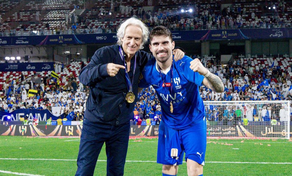 Jorge Jesus e Rúben Neves são campeões sauditas!