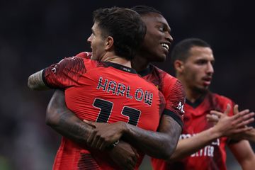Rafael Leão entra e conduz Milan à goleada