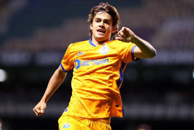 «Roberto Martínez devia convocar Rodrigo Mora e não João Félix»