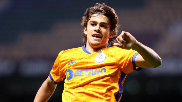 «Roberto Martínez devia convocar Rodrigo Mora e não João Félix»