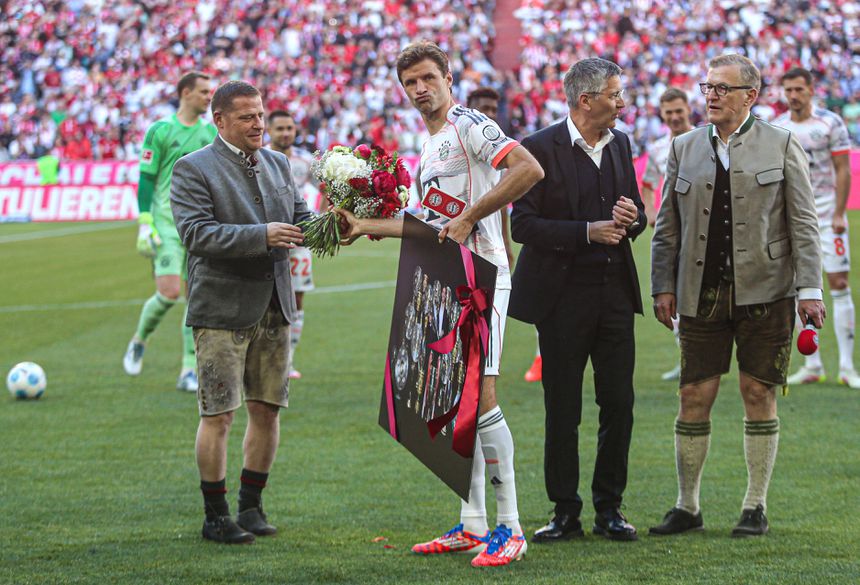 Thomas Muller disse adeus aos adeptos do Bayern