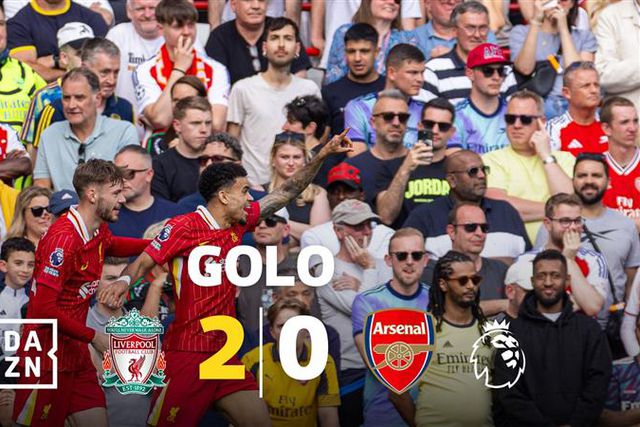 Adeptos do Liverpool ainda festejavam o primeiro... e Luis Díaz fez o segundo (vídeo)