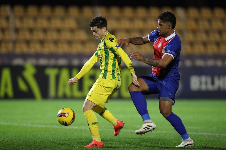 Liga 2: siga aqui o Tondela - Alverca