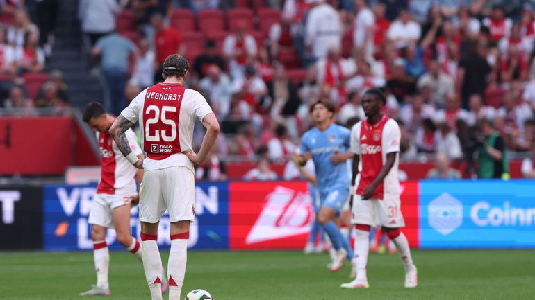 Eredivisie ao rubro: Ajax sofre derrota escandalosa em casa e tem o PSV à perna
