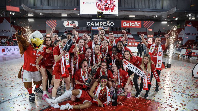 Benfica bicampeão na Luz