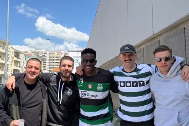 Jogadores do andebol do Sporting foram ao dérbi