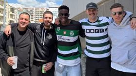 Jogadores do andebol do Sporting foram ao dérbi