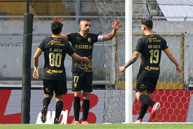 V. Guimarães-Farense: algarvios ainda sonham