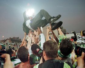 Sporting foi campeão assim há 25 anos: «Nunca envelheci tanto como naquela semana»