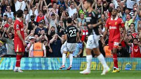 Premier League: Arsenal recupera desvantagem e empata em Anfield