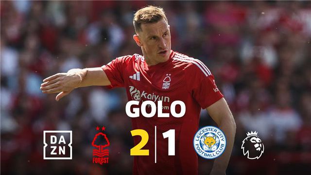 Chris Wood voa para colocar Forest em vantagem