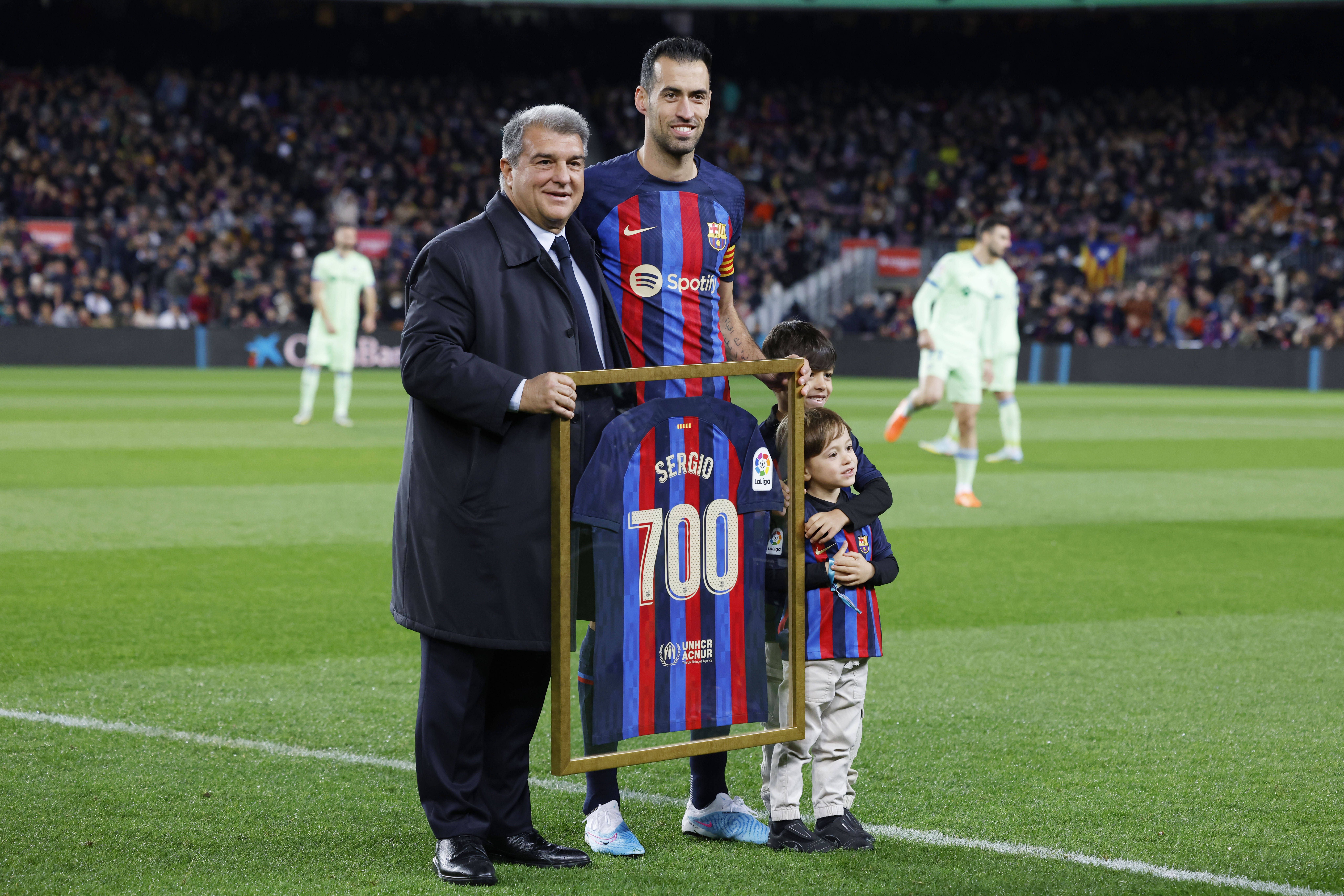Busquets, uma referência do Barcelona, venceu 35