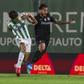 Expulsão de Petrasso acabou por ser o ponto de reviravolta do jogo - Foto: Estela Silva/EPA/Lusa