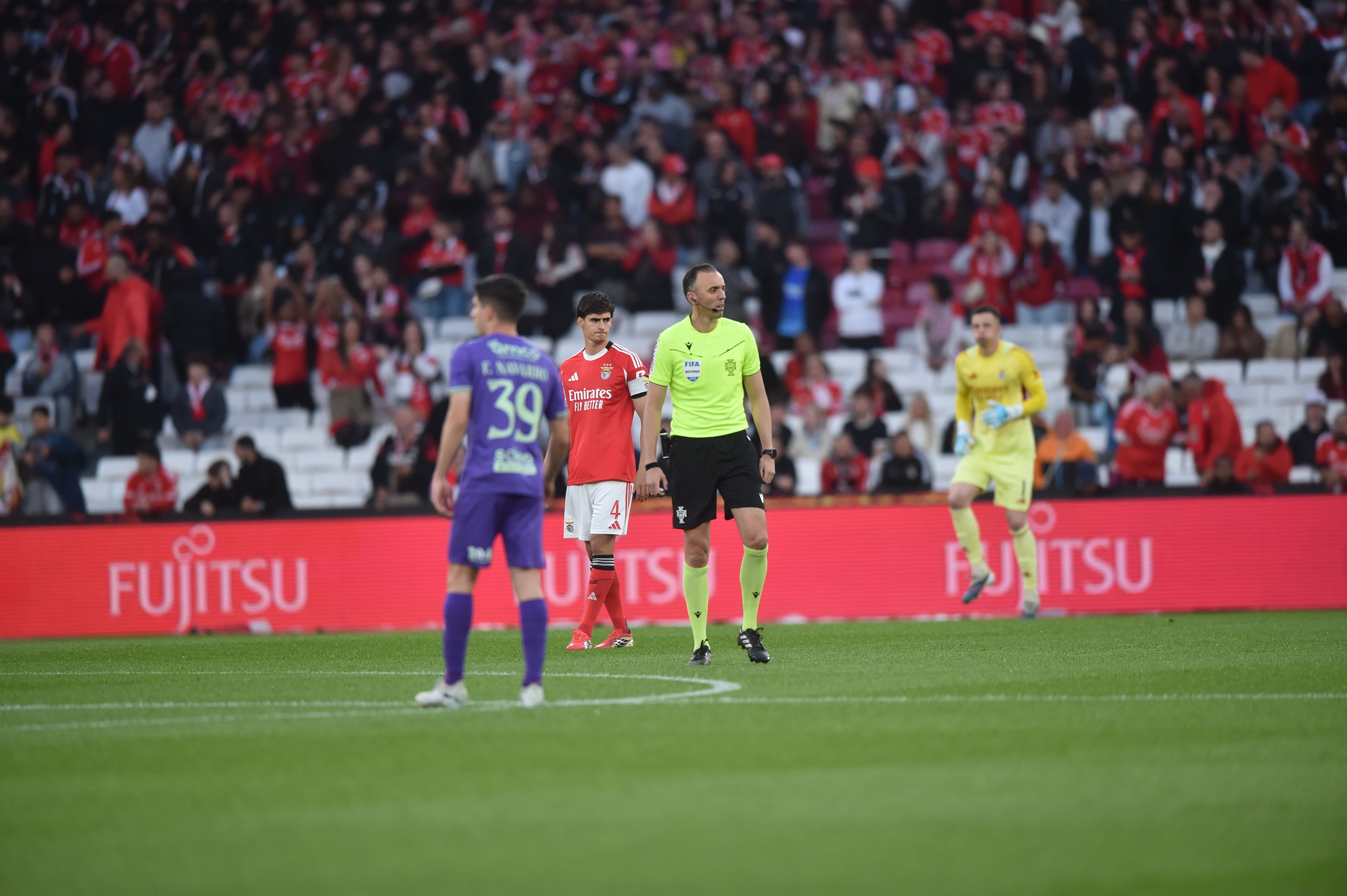 João Pinheiro foi o árbitro da partida - Foto: A BOLA/Miguel Nunes