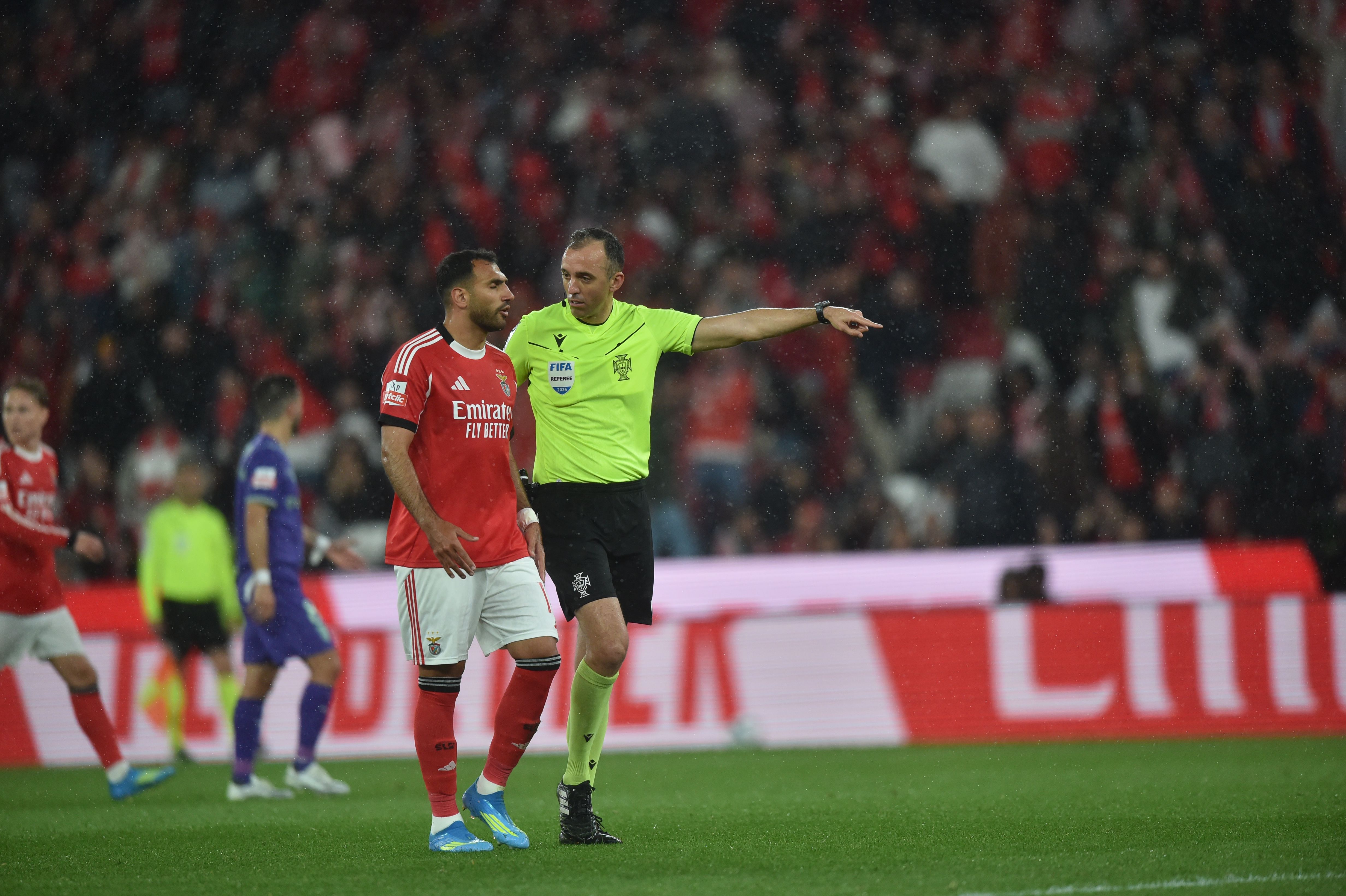 Golo de Pavlidis anulado — Schjelderup, autor da assistência, cruzou já com a bola fora (tinha ultrapassado a linha final) - Foto: A BOLA/Miguel Nunes