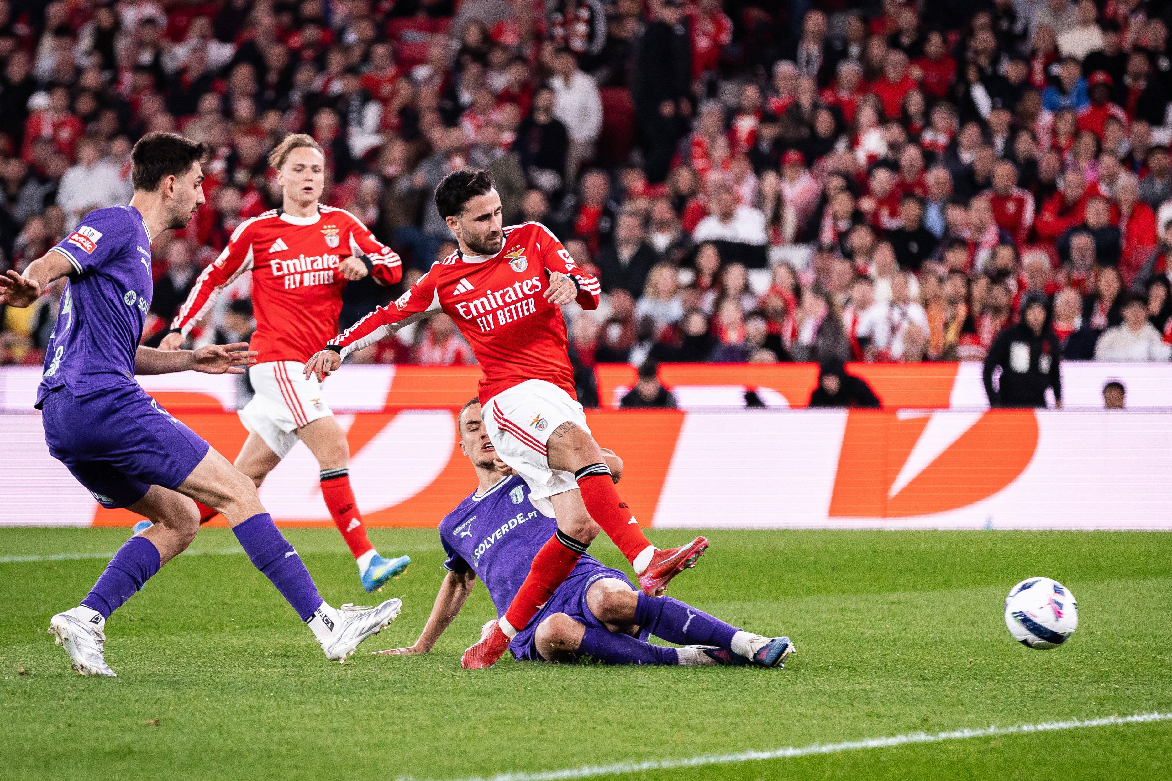 Rafa marca o primeiro golo do Benfica frente ao SC Braga - Foto: IMAGO