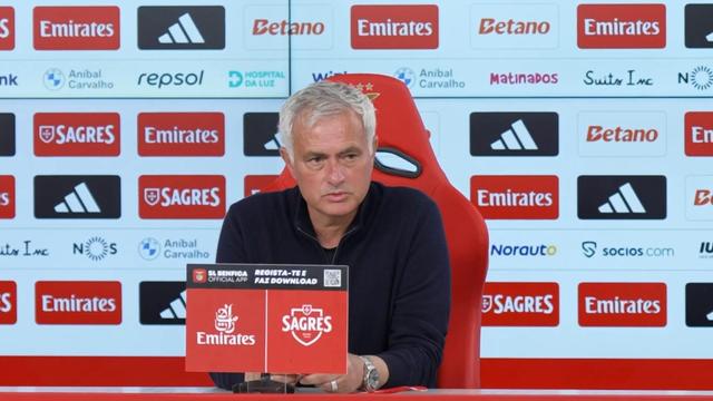 Mourinho: «Calma... que só falta uma semana»