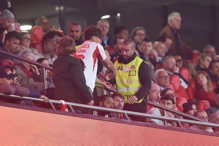 Protestos dos adeptos do Benfica no final do empate com o SC Braga (foto: Miguel Nunes)
