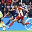 O Aves SAD anulou da melhor maneira o FC Porto. Aqui Paulo Vitor anula Deniz Gul - MANUEL FERNANDO ARAUJO/LUSA