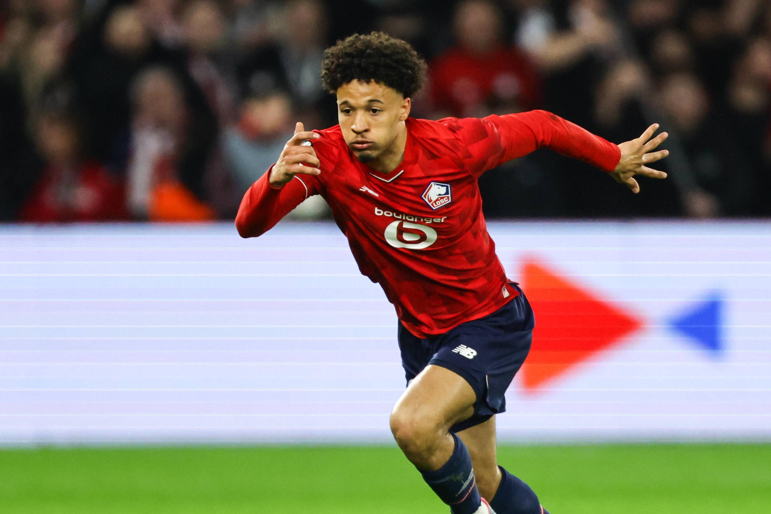 Tiago Santos, lateral-direito português do Lille