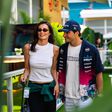 «Sainz é o mais bem vestido da Fórmula 1 porque sou eu que o visto» (fotos)
