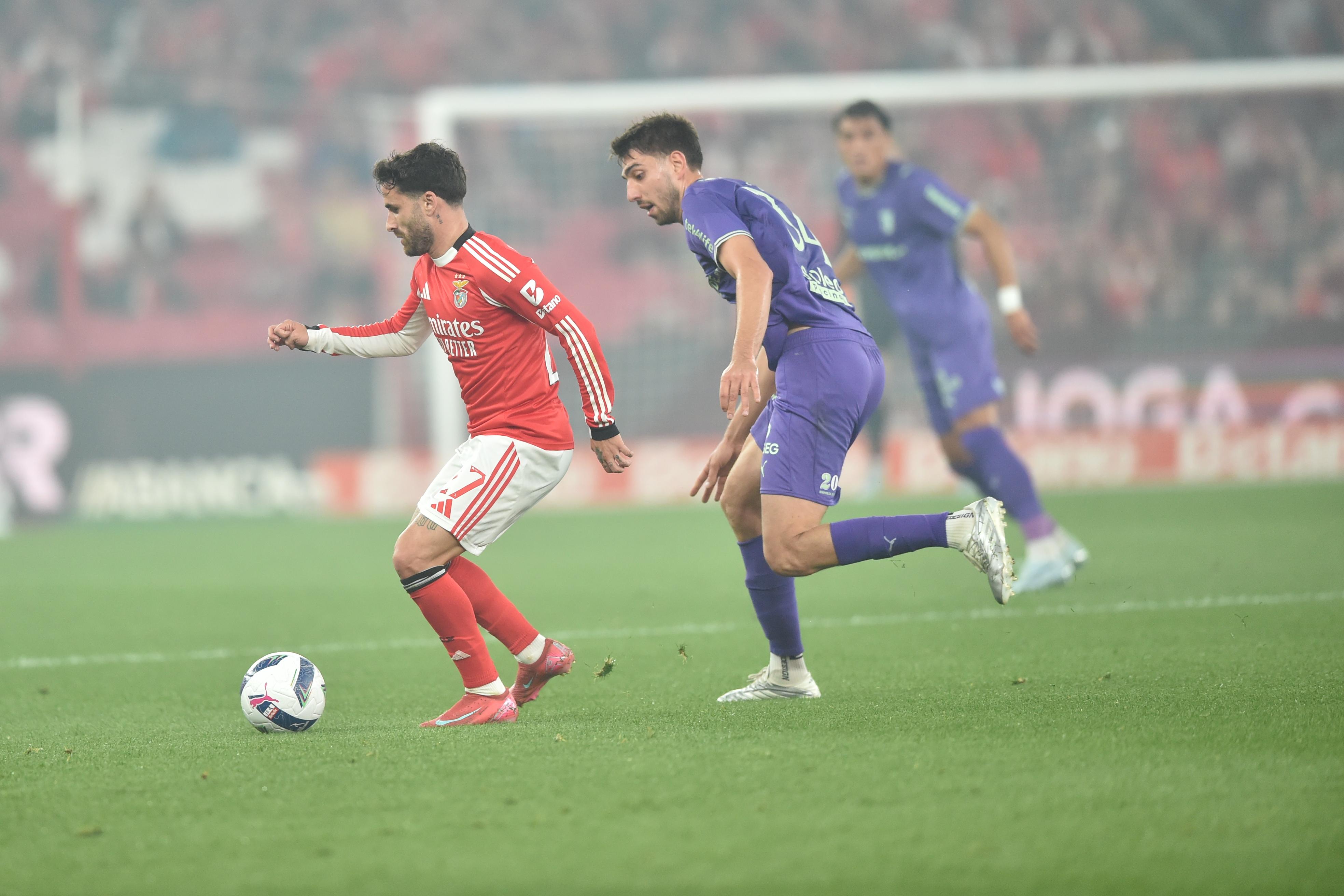 Rafa com a bola, no Benfica-SC Braga - Foto: A BOLA/Miguel Nunes