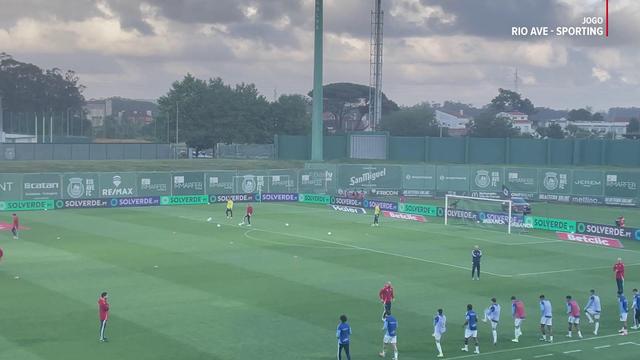 Equipas em aquecimento nos Arcos
