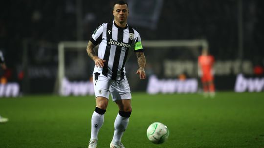 Vieirinha vai renovar com o PAOK