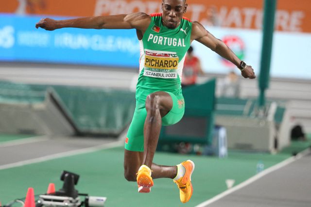 Incrível! Pichardo ultrapassa os 18 metros e bate recorde nacional