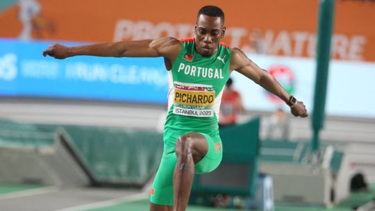 Incrível! Pichardo ultrapassa os 18 metros e bate recorde nacional