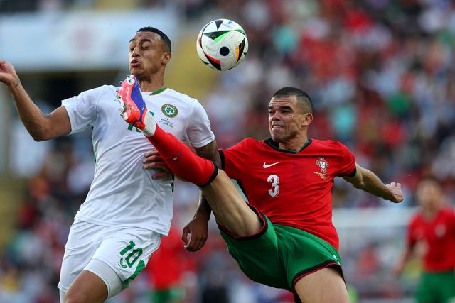 Roberto Martínez elogia exibição de Pepe