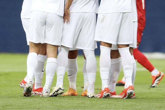 Alvo do Benfica em destaque na vitória da Grécia