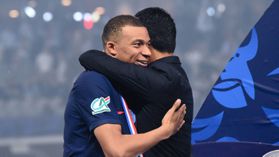 Presidente do PSG agradece a Mbappé: «Champions? Tivemos sorte este ano...»